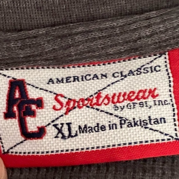 Ohio State Buckeye Shirt Mens Size XL American‎ Classic Sportswear LongSleeve - Picture 3 of 8